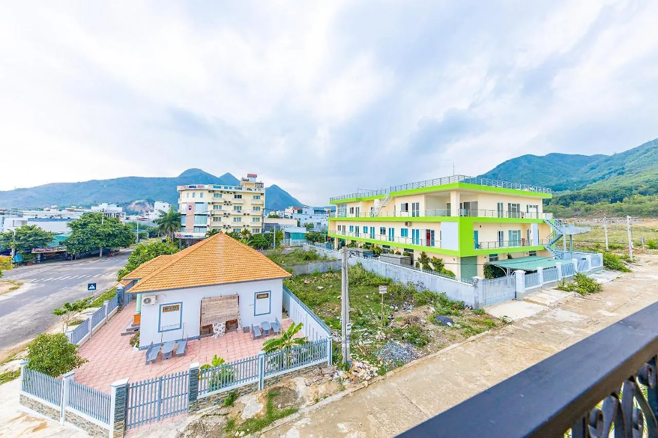 Tubong Hotel Private Enterprise Nha Trang 2*,