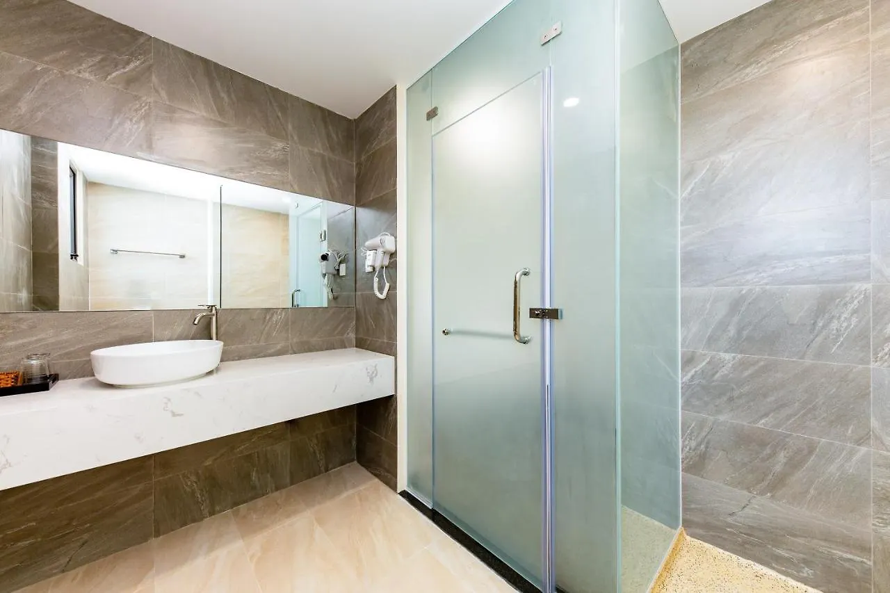 Tubong Hotel Private Enterprise Nha Trang 2*,