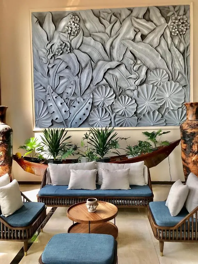 **  Tubong Hotel Private Enterprise Nha Trang Vietnám