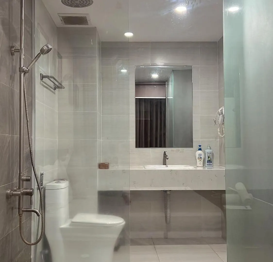 **  Tubong Hotel Private Enterprise Nha Trang Vietnám