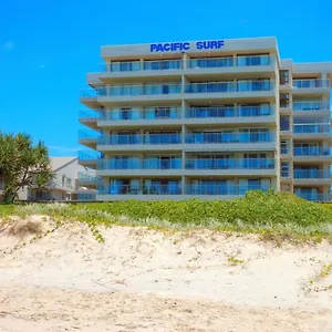 pacific-surf-absolute-beachfront-apartments.queenslandhotels.net/